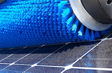 Máquina de limpieza para paneles solares